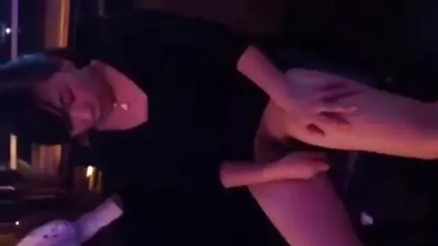 Sex bez rejestracji Piękna brunetka stare mamuśki sex twarz